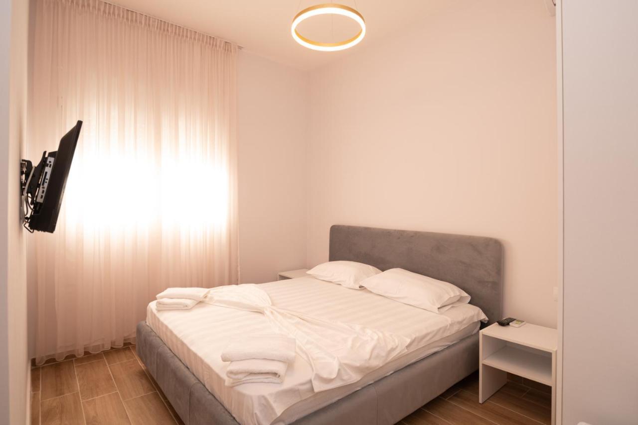 Vlorë Lian'S Rooms מראה חיצוני תמונה