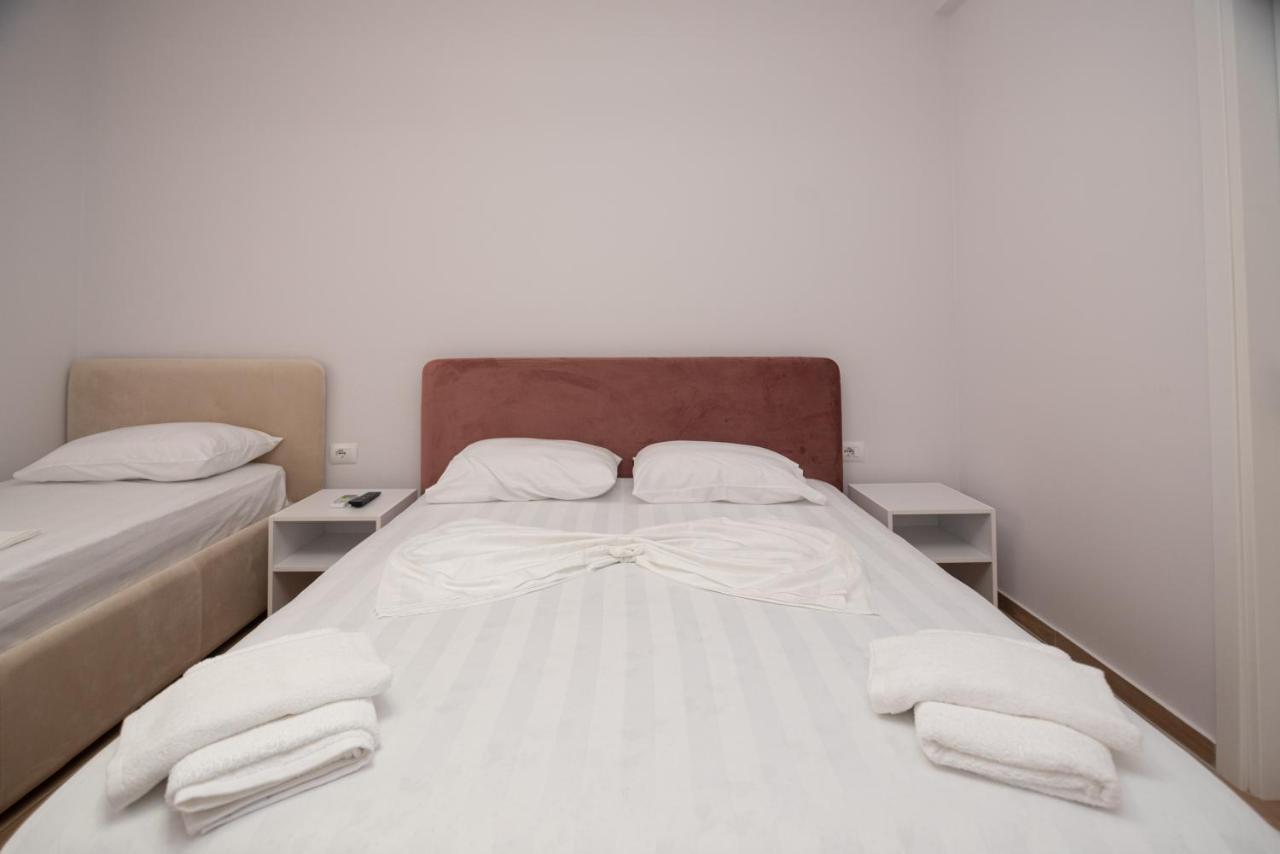 Vlorë Lian'S Rooms מראה חיצוני תמונה