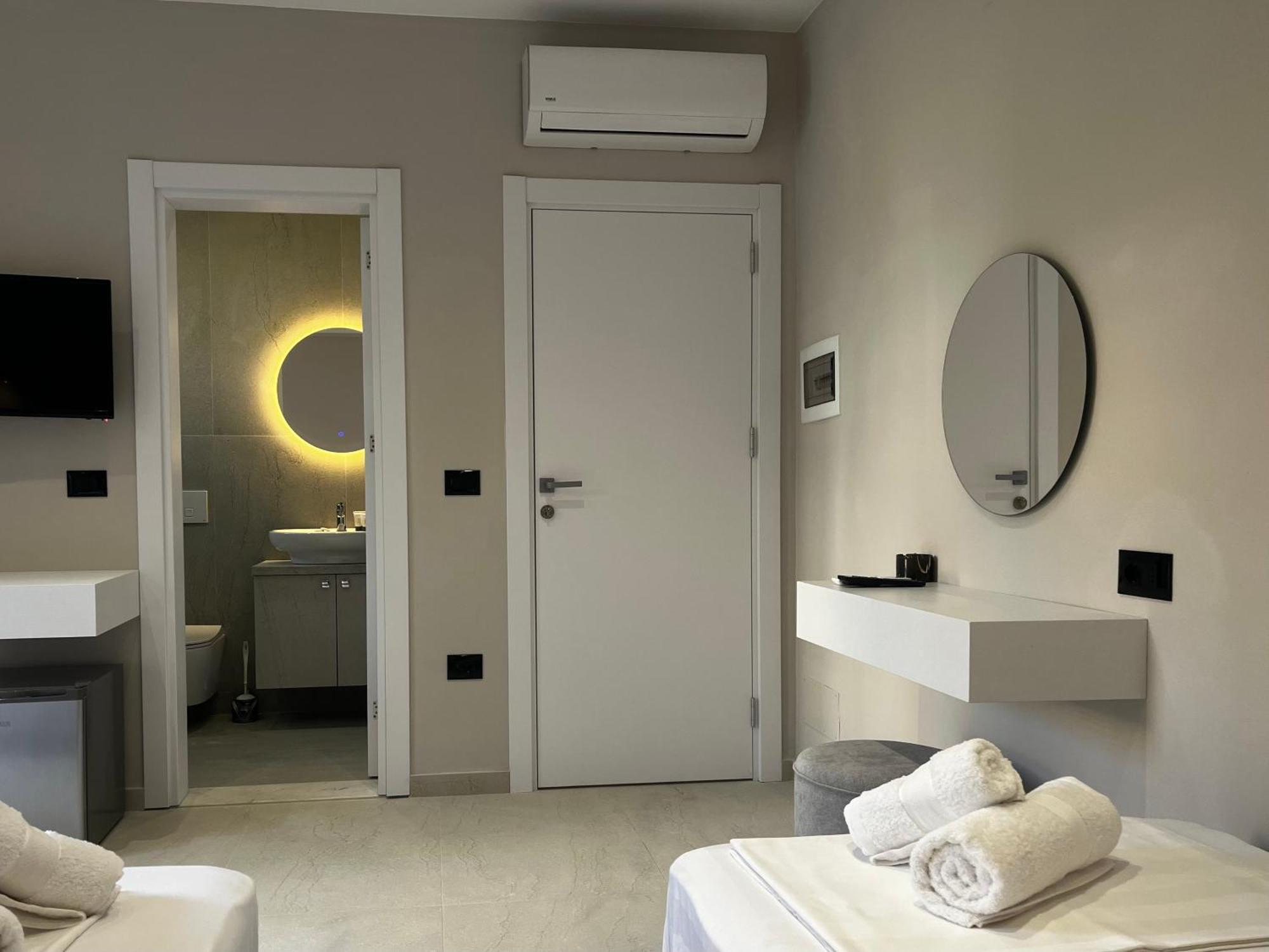Vlorë Lian'S Rooms מראה חיצוני תמונה