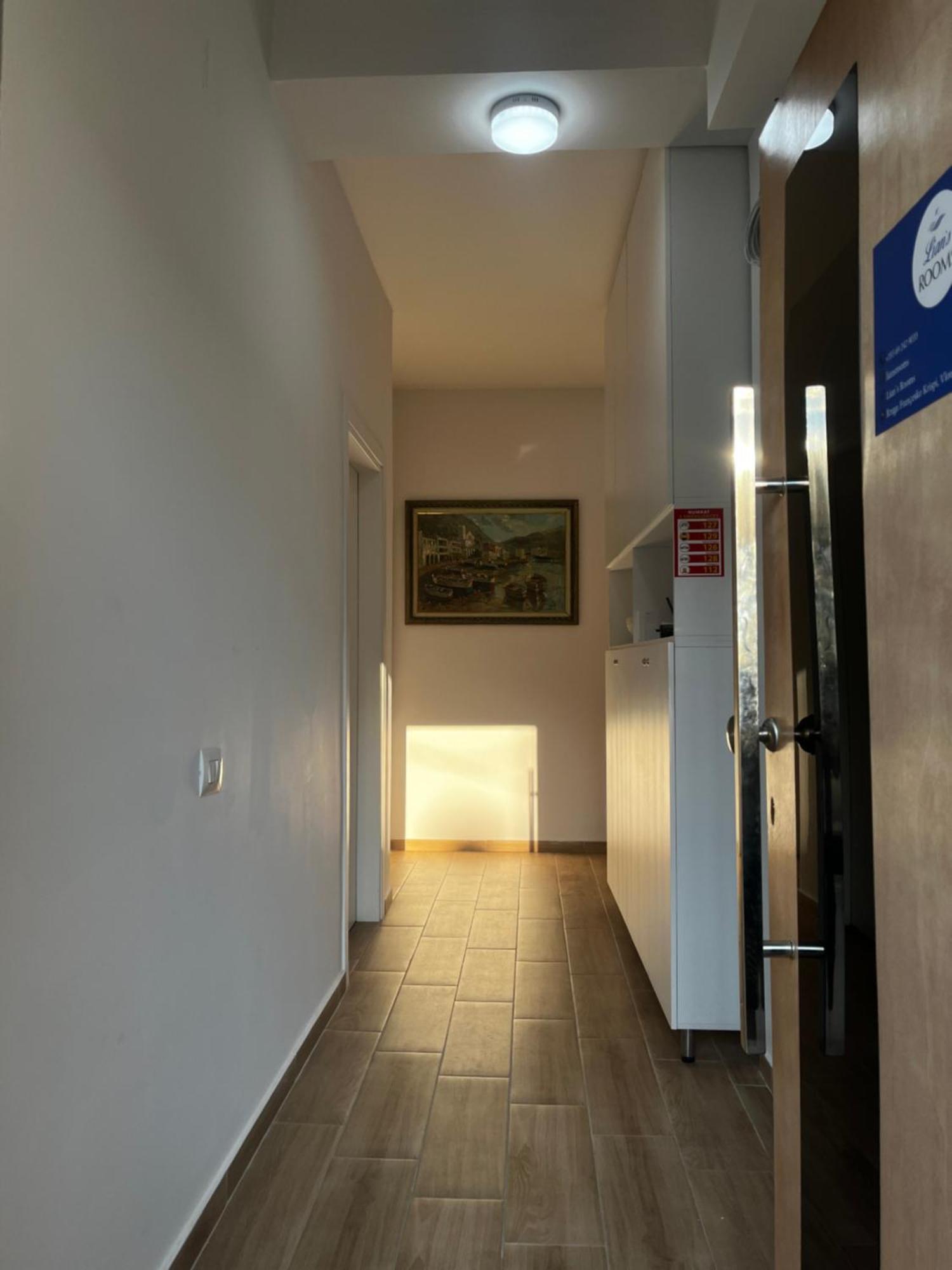 Vlorë Lian'S Rooms מראה חיצוני תמונה