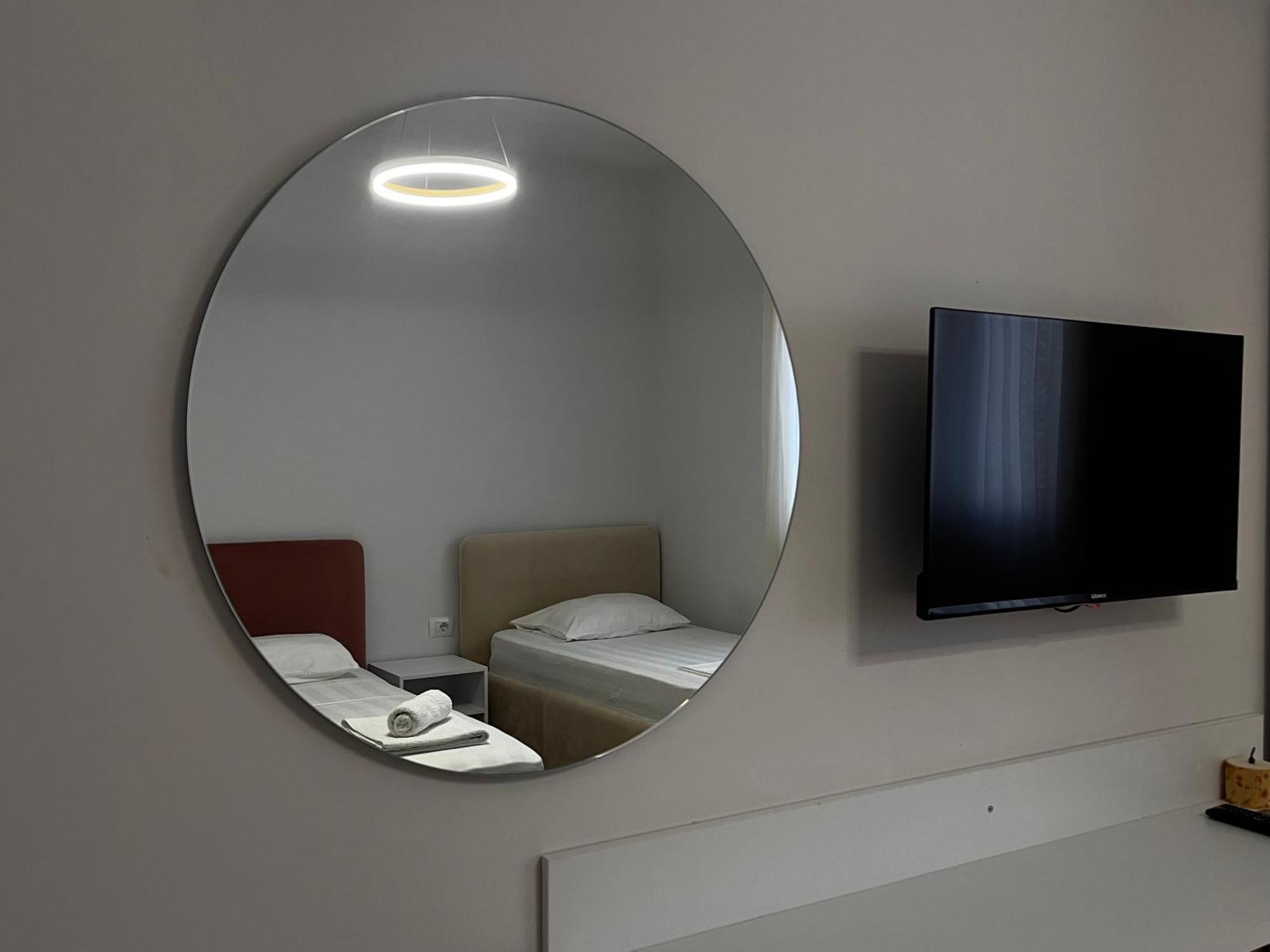 Vlorë Lian'S Rooms מראה חיצוני תמונה