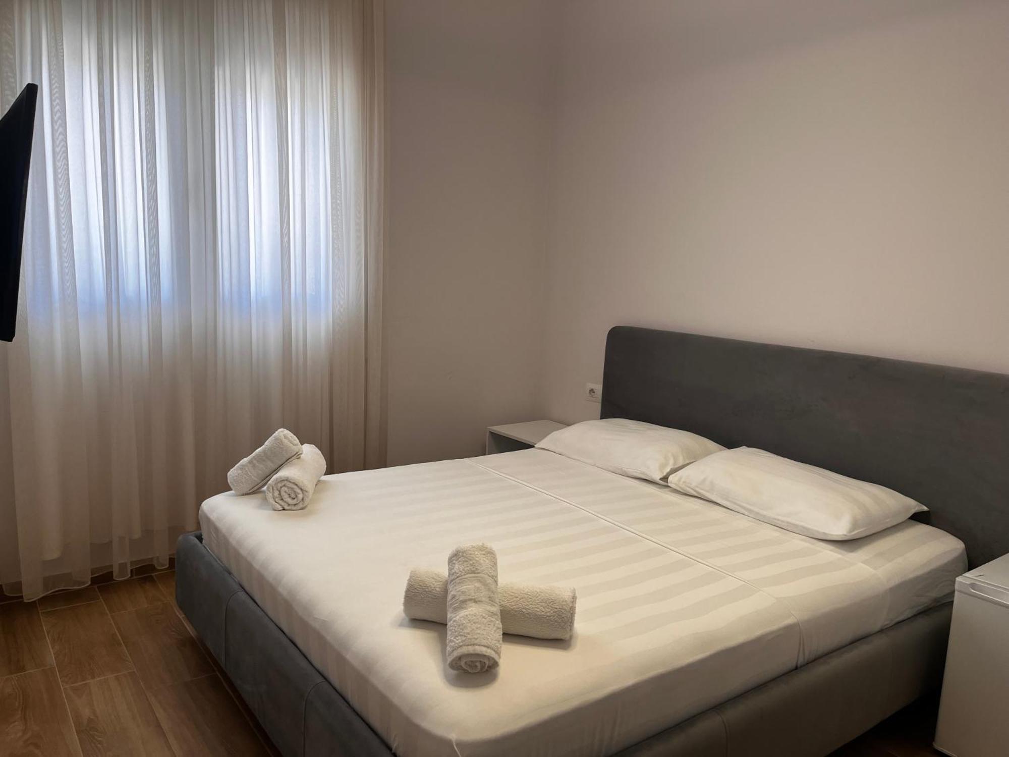 Vlorë Lian'S Rooms מראה חיצוני תמונה